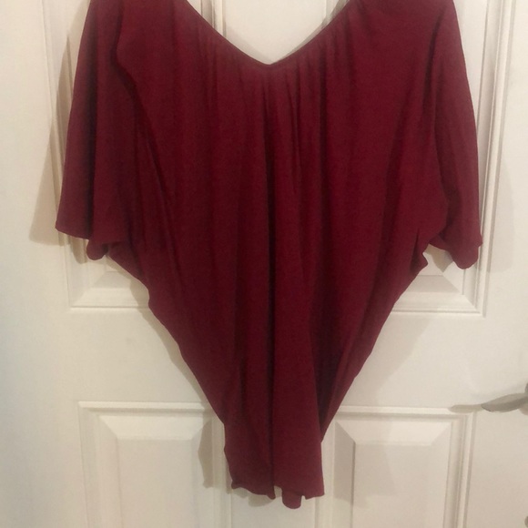 Red top - Picture 7 of 7